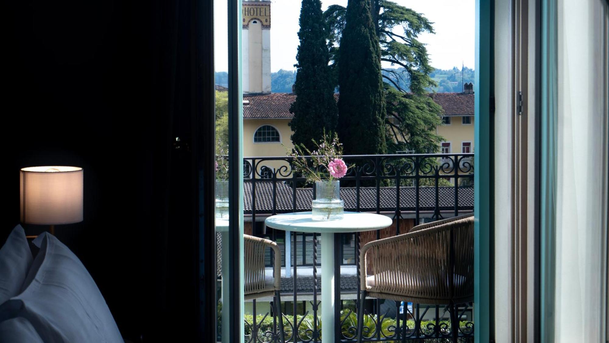 Gardone Palace Hotel Gardone Riviera Exterior photo