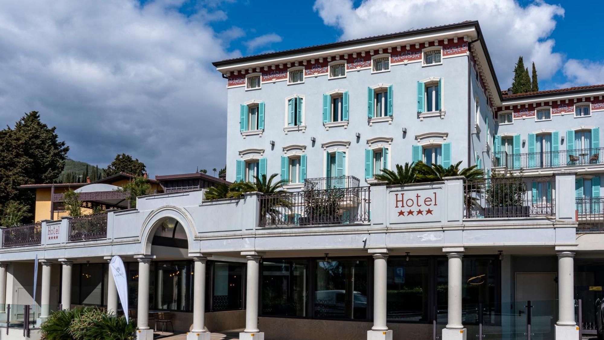 Gardone Palace Hotel Gardone Riviera Exterior photo